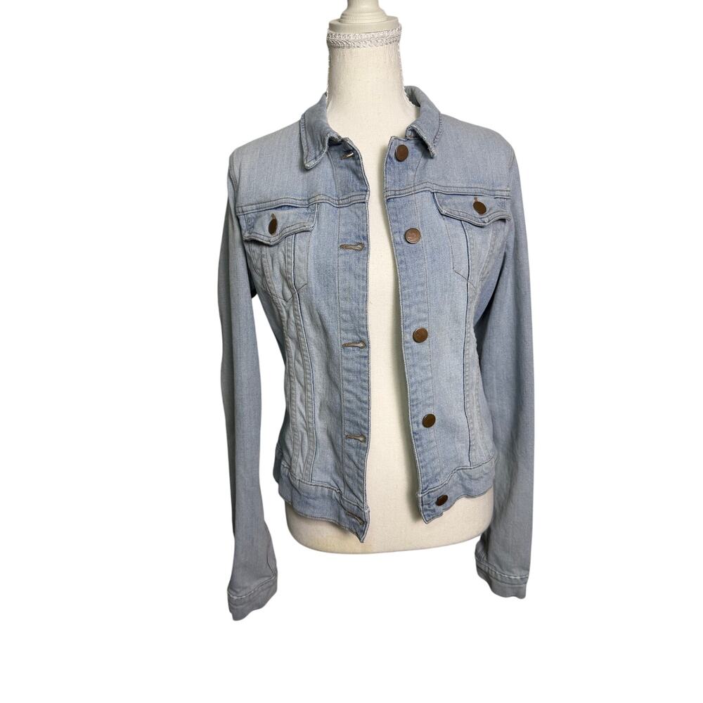 J Brand Women’s Light Wash Denim Jean Jacket Button Front Classic Trucker